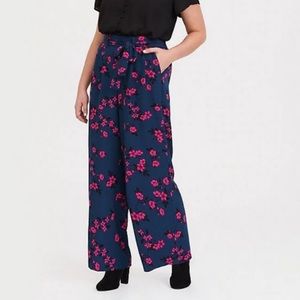 Wide leg pants (Torrid) 4 X